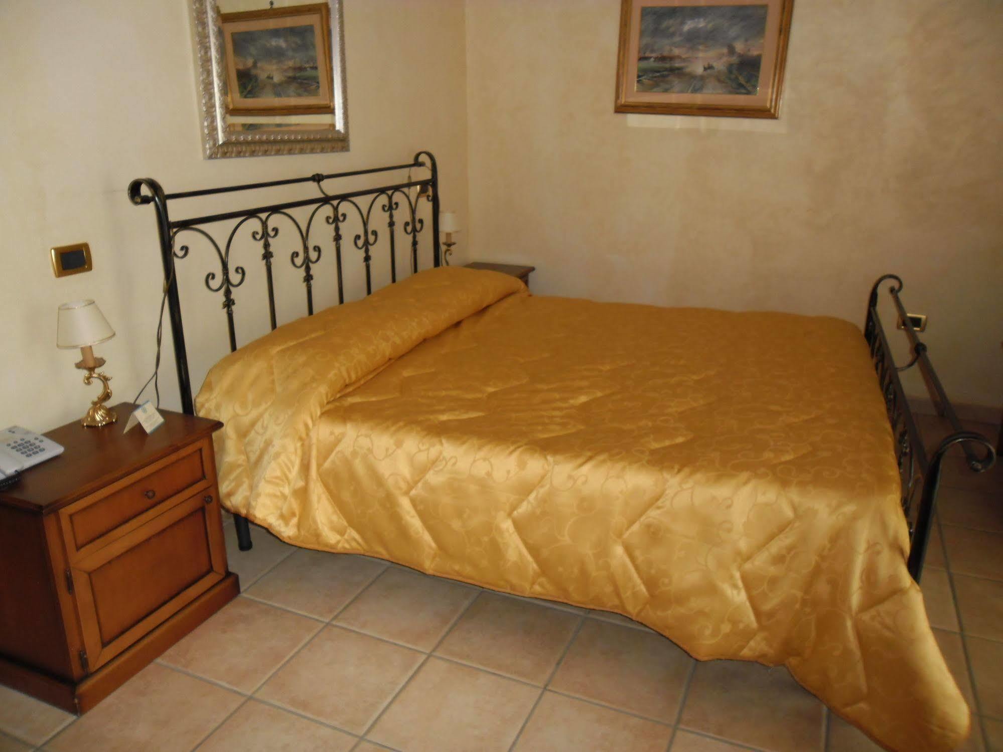 Hotel Villa Torre Antica Atena Lucana Exterior photo